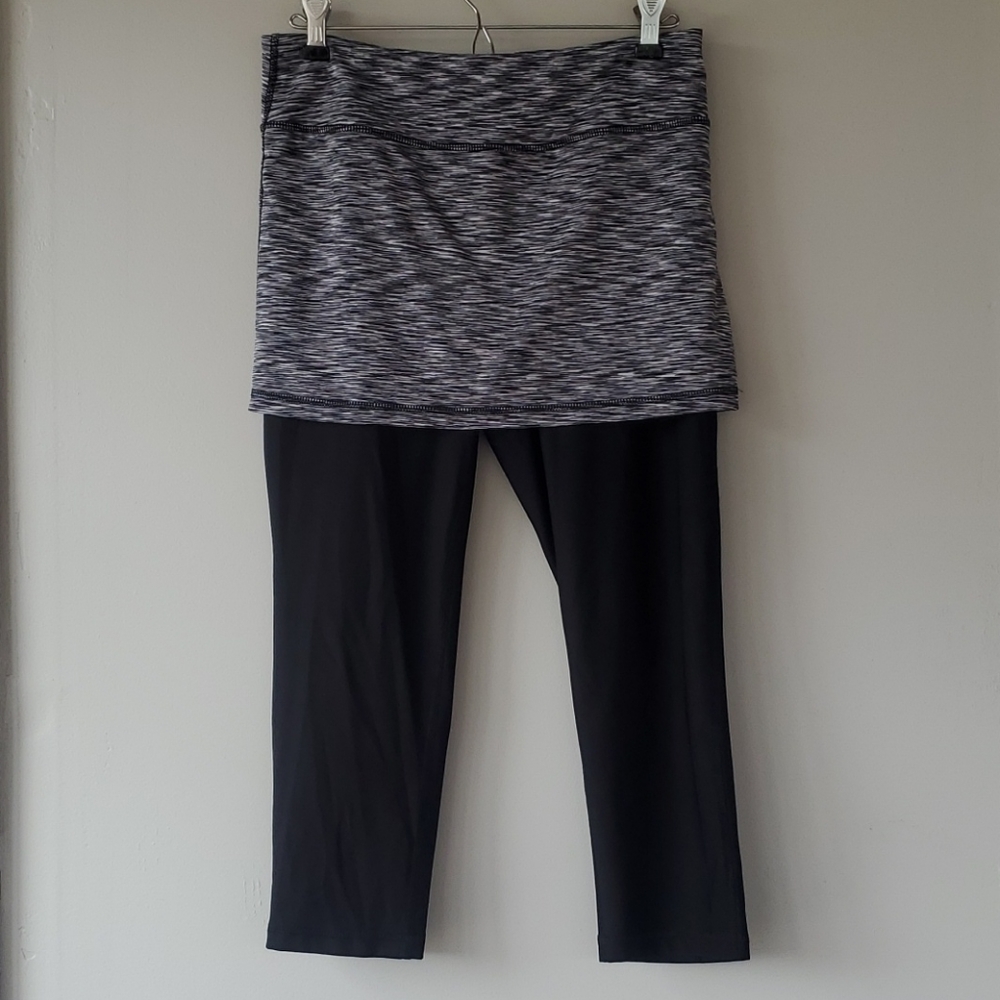 Velocity skirted legging